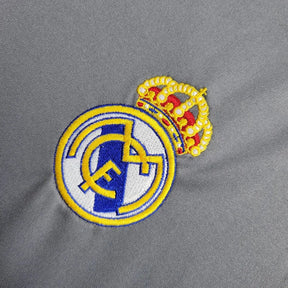 Camisa Real Madrid Away 2005/06 - Adidas Retrô Masculina - Cinza/Preta